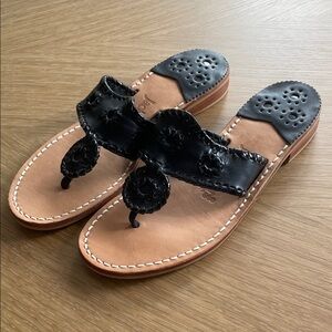 Jack Rogers Black Leather Thong Sandals Summer Casual Open Low Heel Black Strap